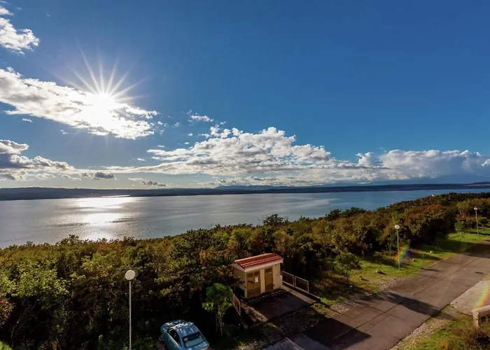 Apartman In By The Seafront *