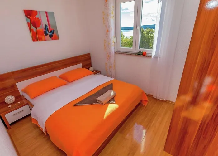 Apartman In By The Seafront *